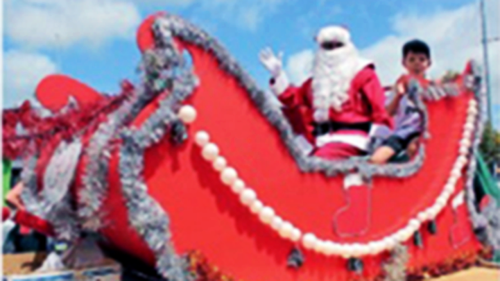 Kamo Christmas Parade